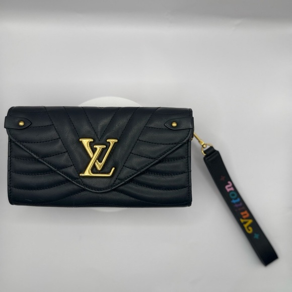 LOUIS VUITTON NEW WAVE QUILTED LONG WALLET - Picture 2 of 15